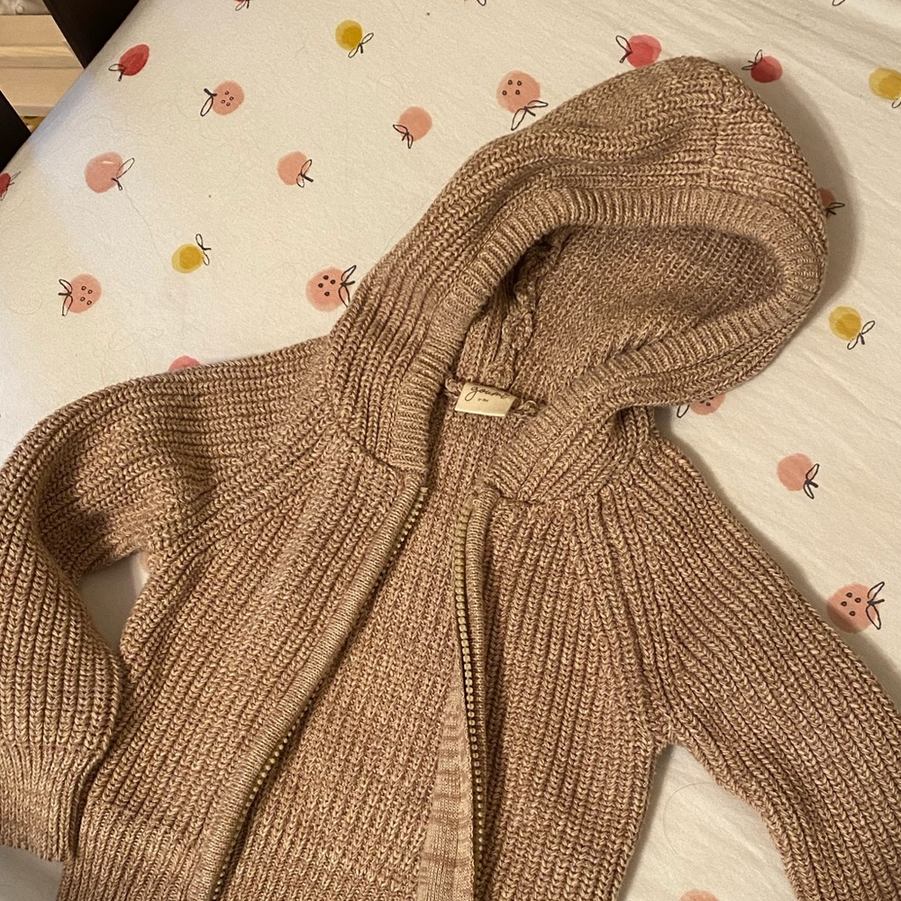 Goumi Knit Hoodie